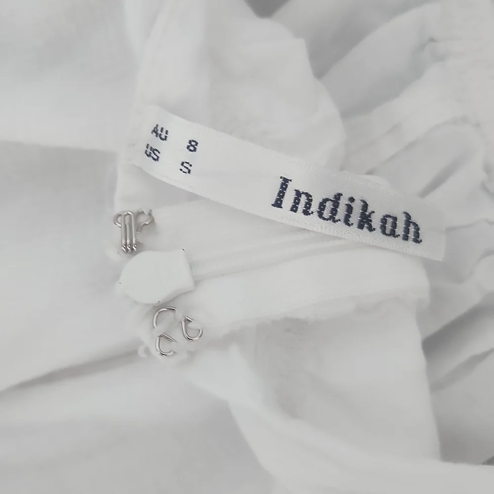 Indikah white Romper .  Small - Picture 5 of 6